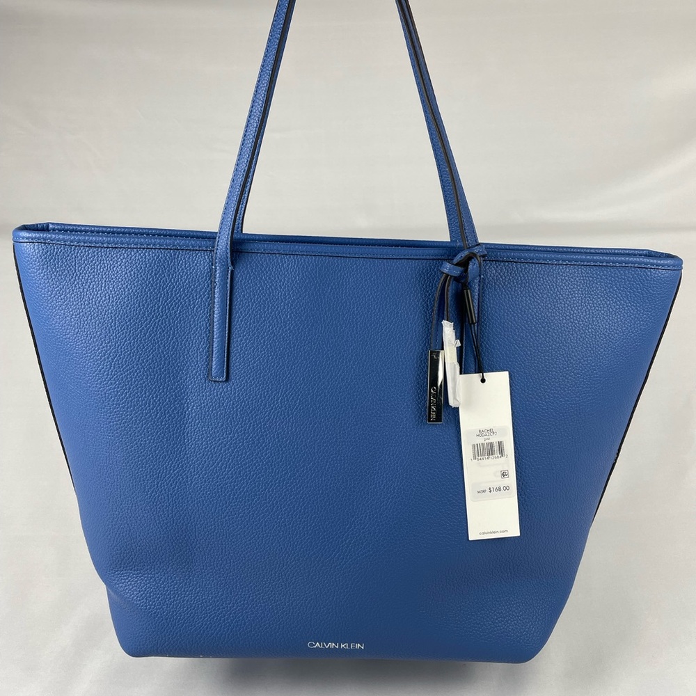 Calvin Klein large Tote bag BLUE With silver hardware NEW!!!
OPEN TO OFFERS